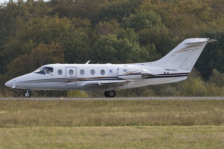 Hawker 400XP
