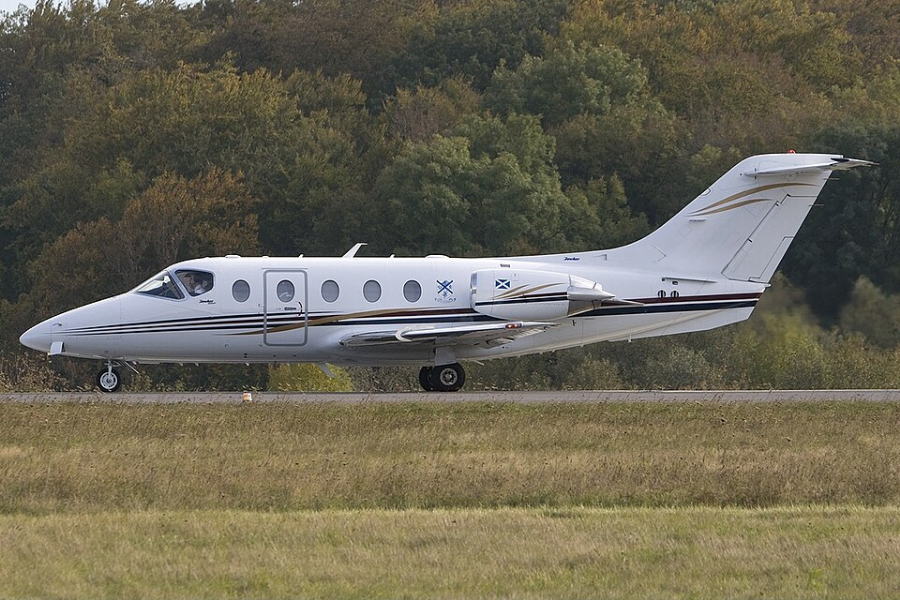 Hawker 400XP