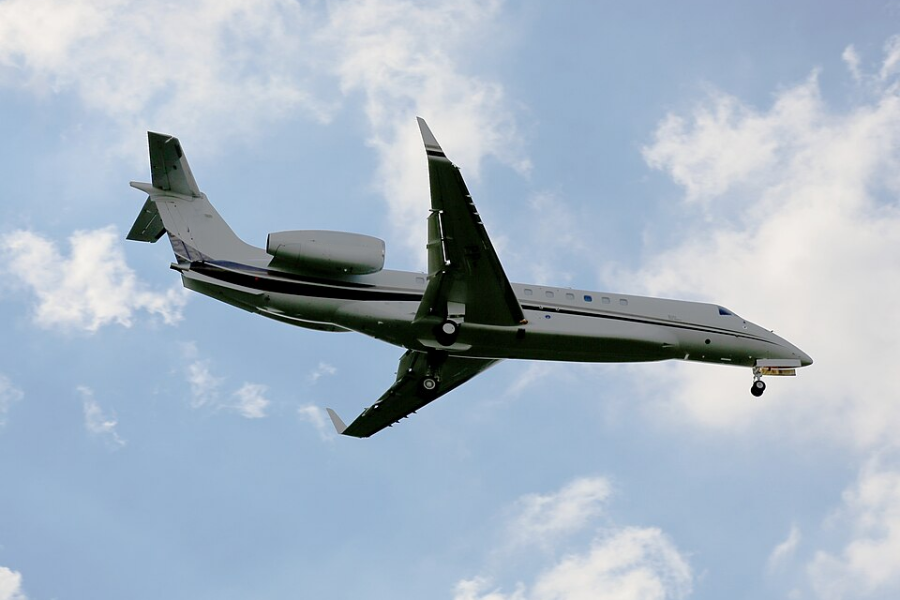 Embraer Legacy 650